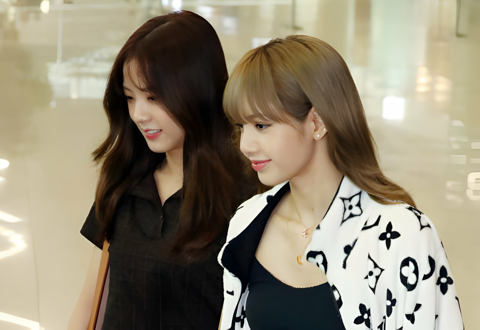 Lisa et Jisoo